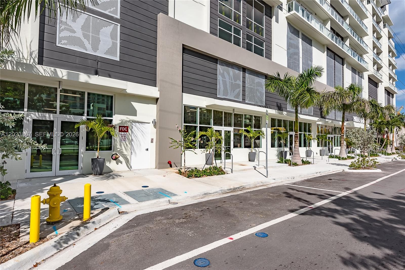 321 NE 26th St # 604, Miami, FL 33137 — zdjęcie 4
