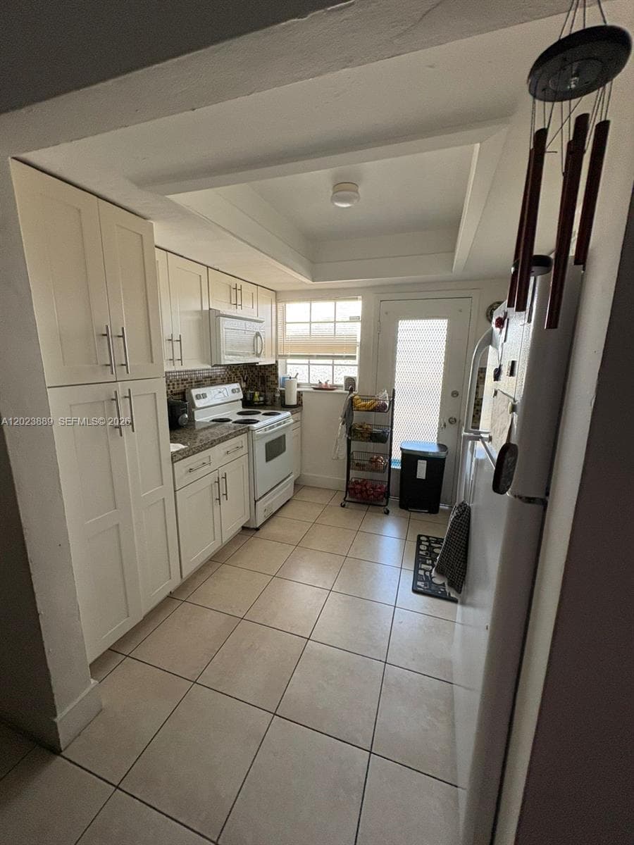 11840 NE 19th Dr # 14, North Miami, FL 33181 — zdjęcie 4