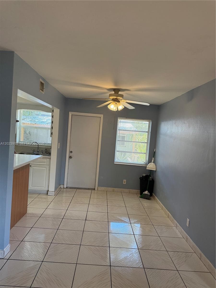 3525 Polk St # 7, Hollywood, FL 33021 — zdjęcie 3