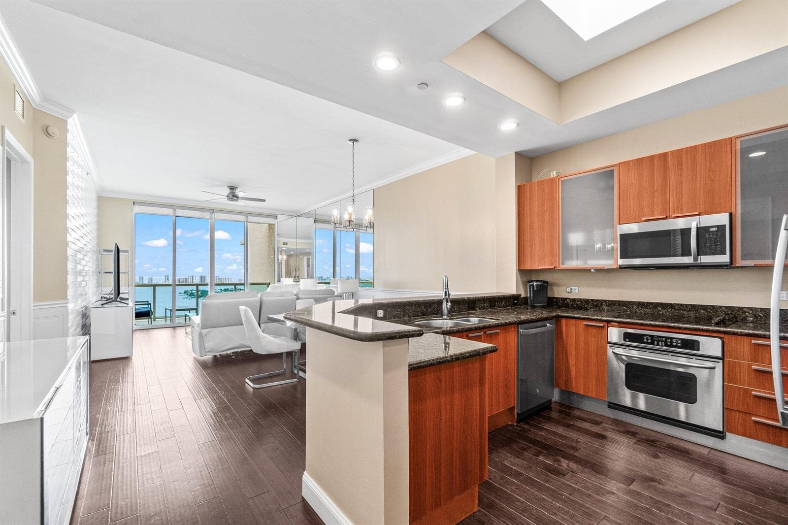 2650 Lake Shore Drive # 2403, Riviera Beach, FL 33404 — zdjęcie 2