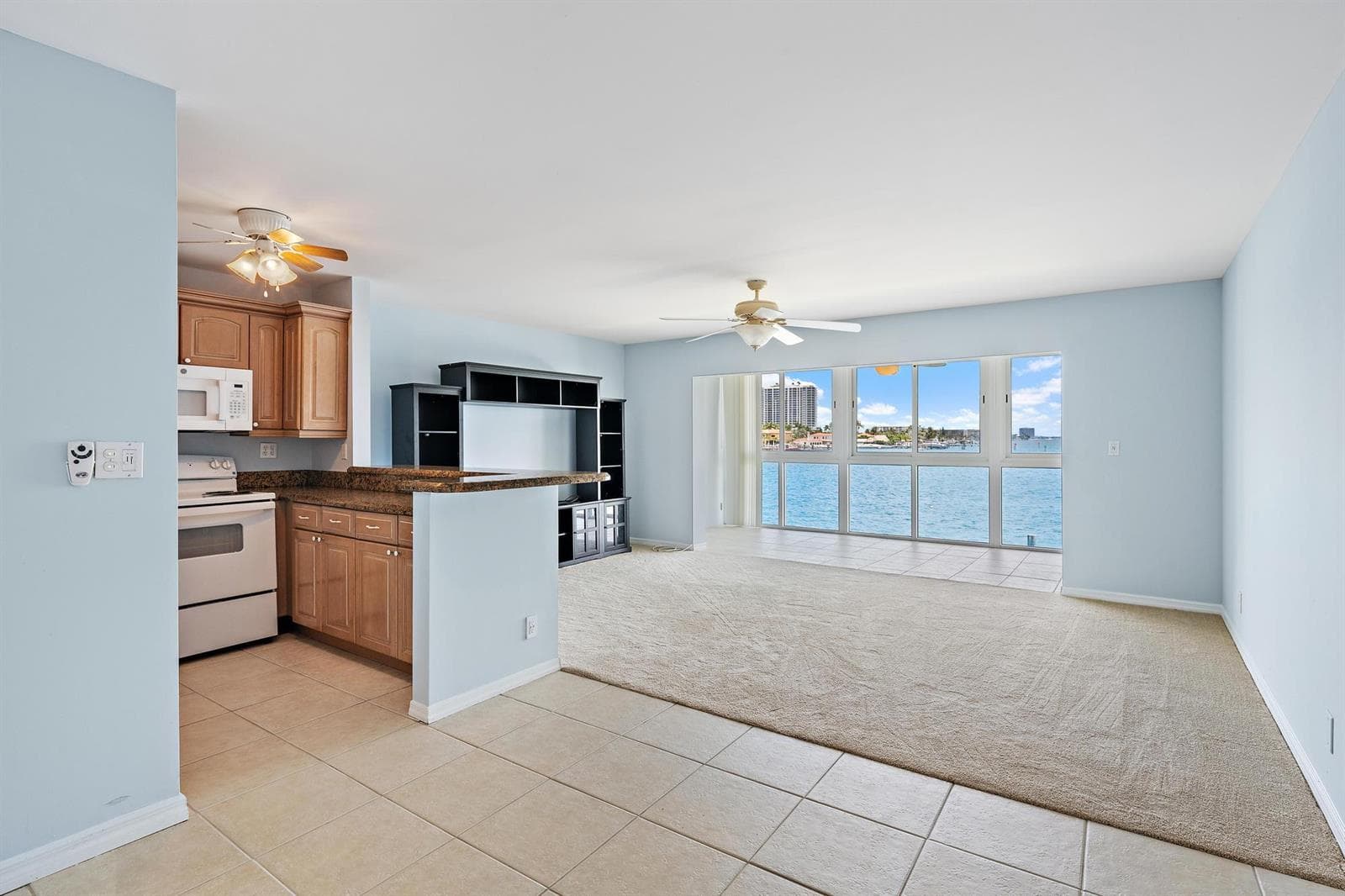400 Wilma Circle # 206, Riviera Beach, FL 33404 — zdjęcie 5