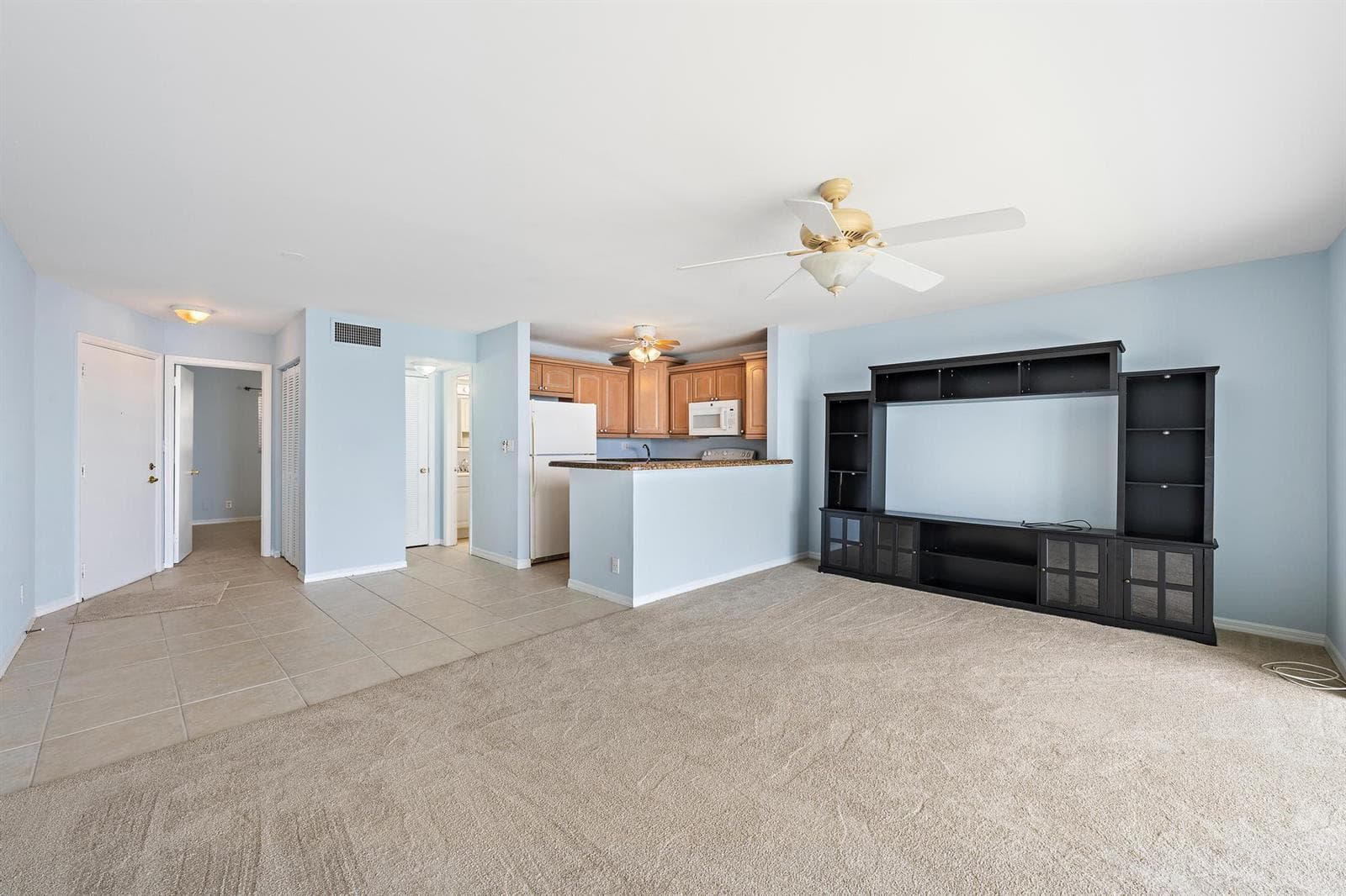 400 Wilma Circle # 206, Riviera Beach, FL 33404 — zdjęcie 4