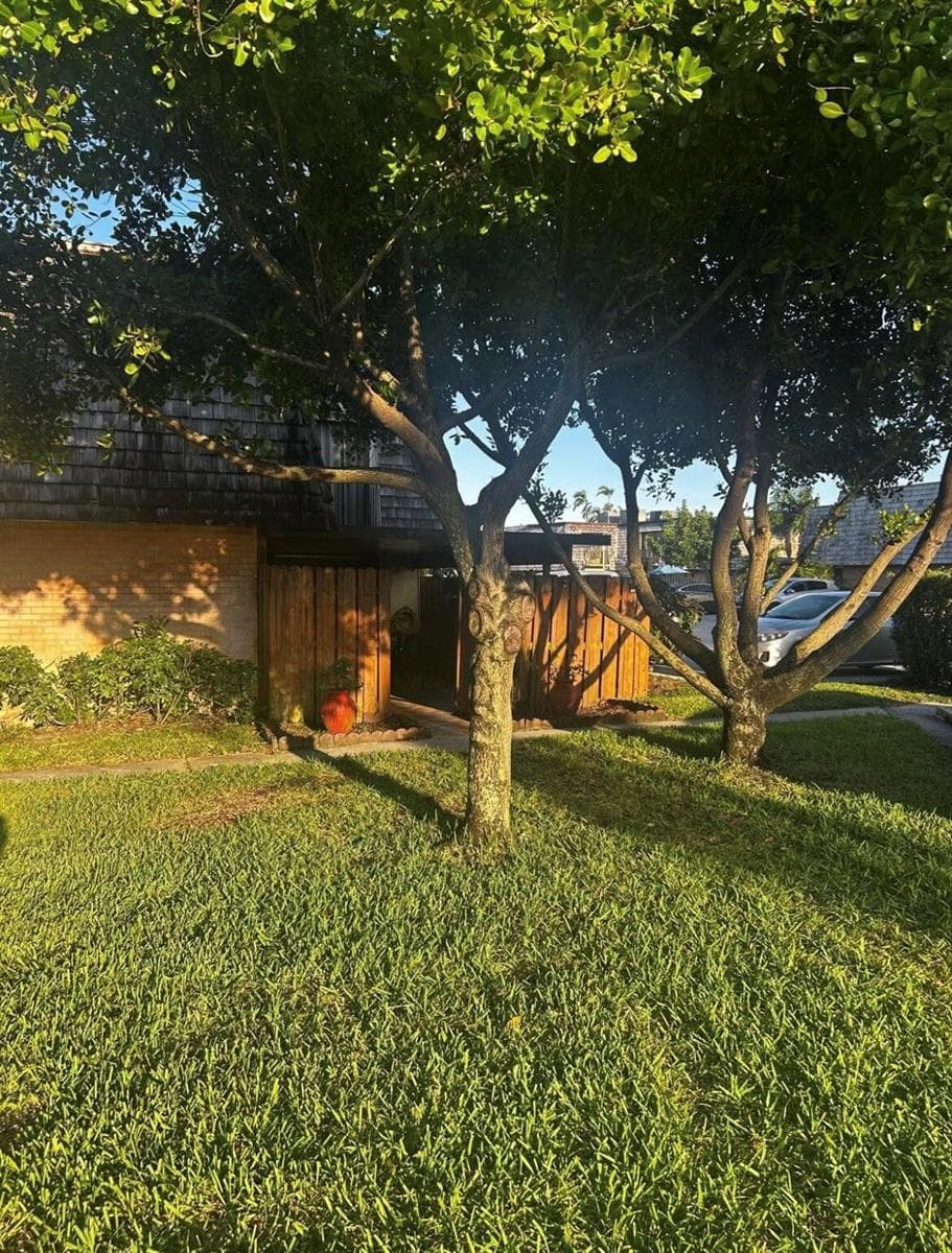 341 Lake Arbor Drive, Palm Springs, FL 33461 — zdjęcie 2
