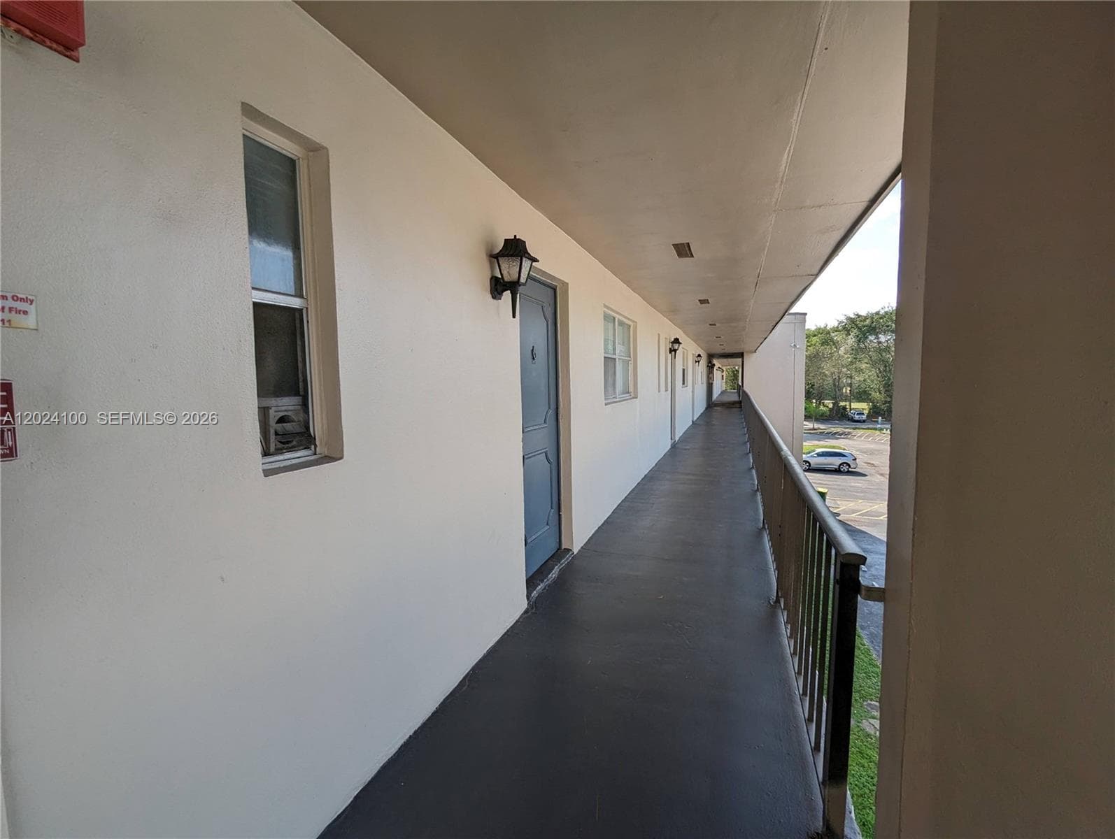 8020 Fairview Dr # 301, Tamarac, FL 33321 — zdjęcie 2