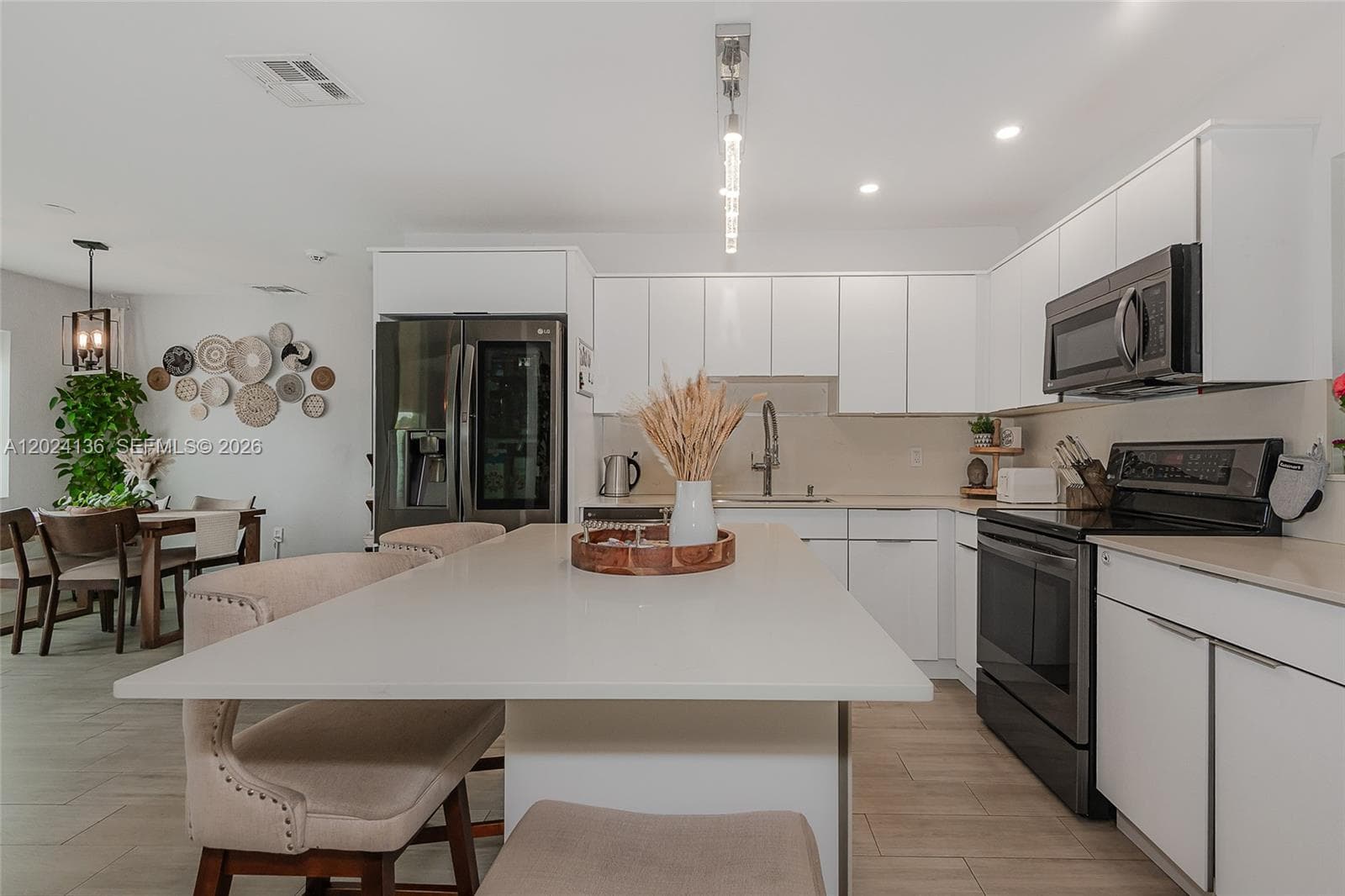 1130 NE 143rd St, North Miami, FL 33161 — zdjęcie 2