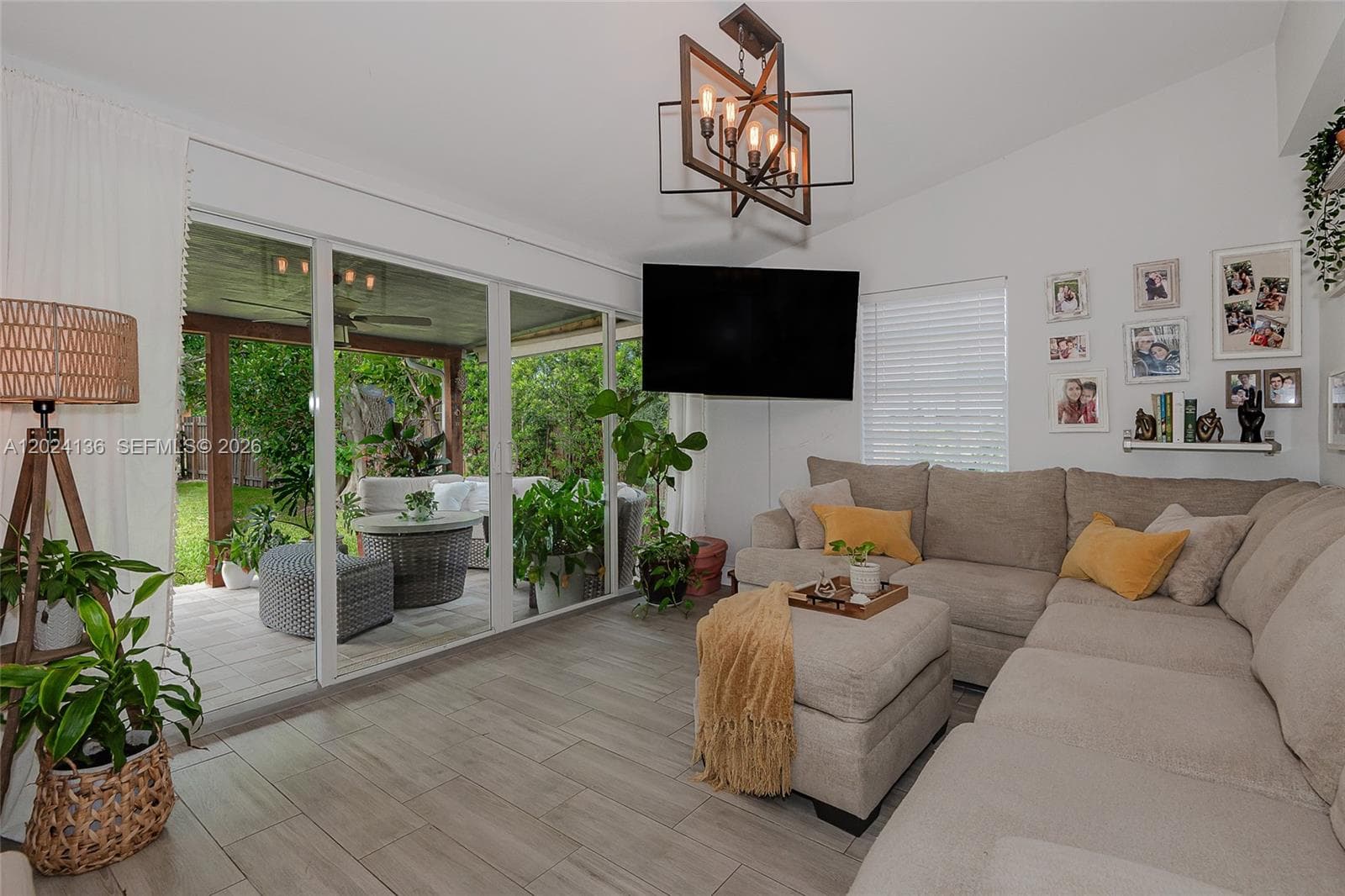 1130 NE 143rd St, North Miami, FL 33161 — zdjęcie 3