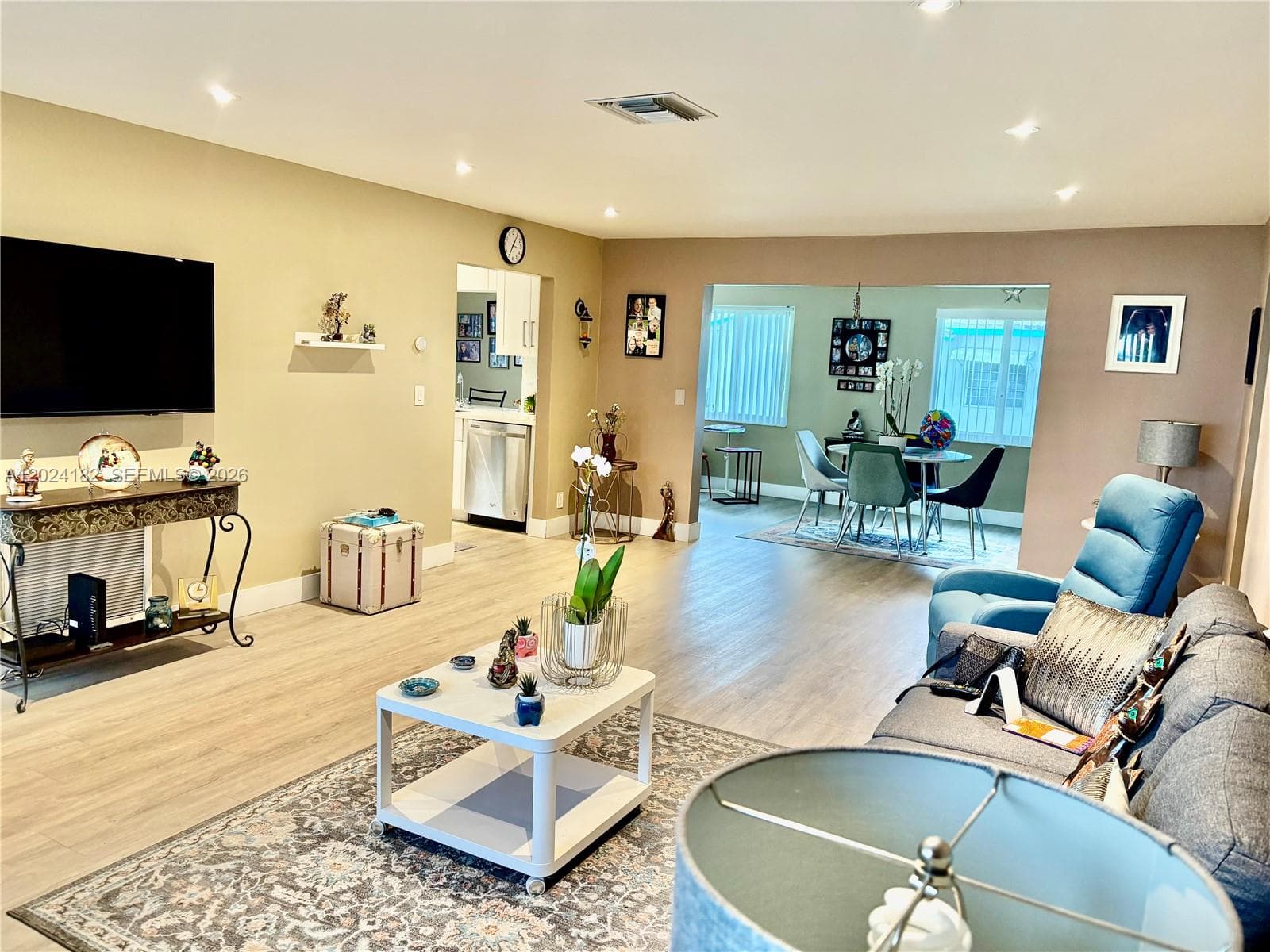 8225 NW 12th Ct, Plantation, FL 33322 — zdjęcie 4