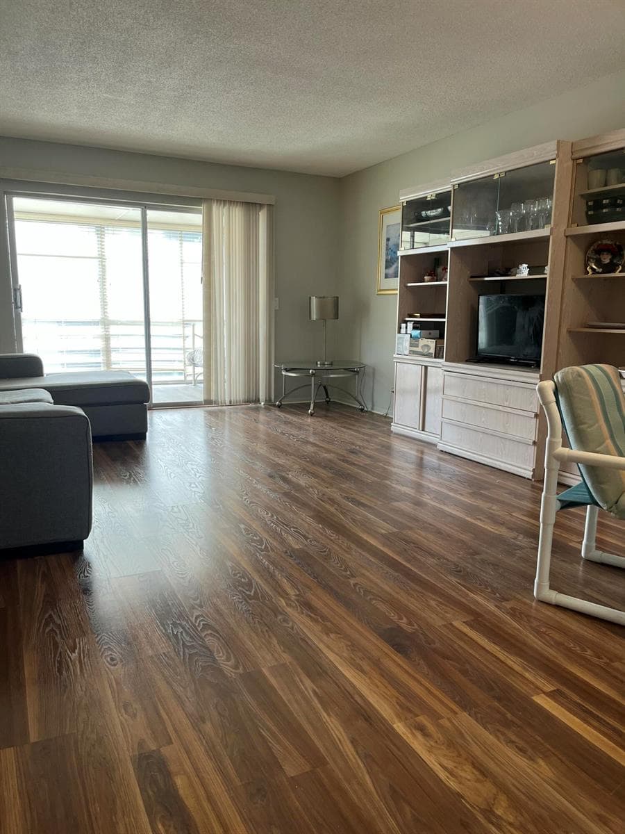 12002 Poinciana Boulevard # 204, Royal Palm Beach, FL 33411 — zdjęcie 2