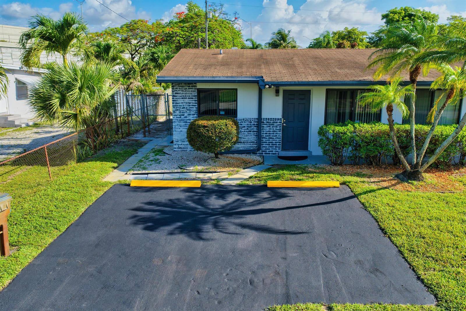 837 NW 41st Street # A-b, Oakland Park, FL 33309 — zdjęcie 3