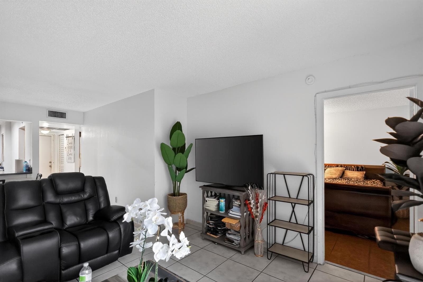 20805 NE 8th Court # 101-21, Miami, FL 33179 — zdjęcie 3