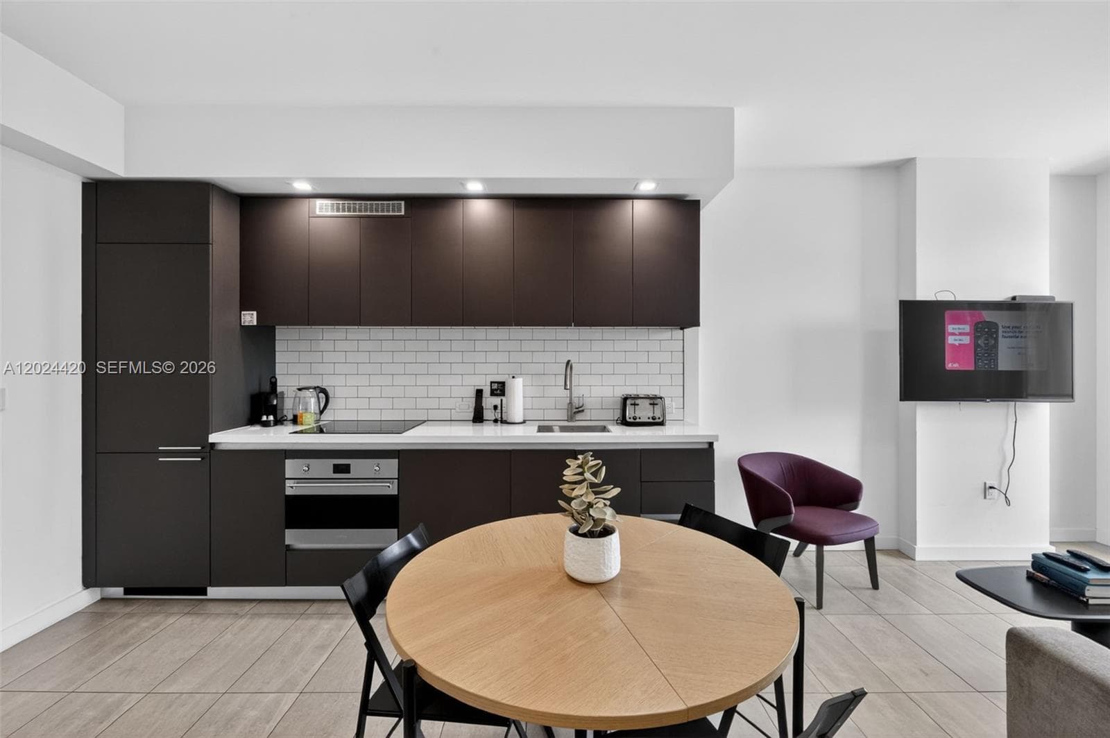 227 NE 2nd St # 2805, Miami, FL 33132 — zdjęcie 4
