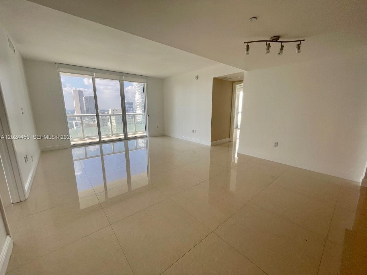 50 Biscayne Blvd # 2401, Miami, FL 33132 — zdjęcie 4