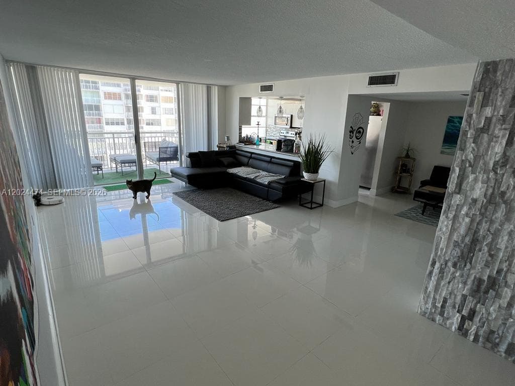 18061 Biscayne Blvd # 1404, Aventura, FL 33160 — zdjęcie 4