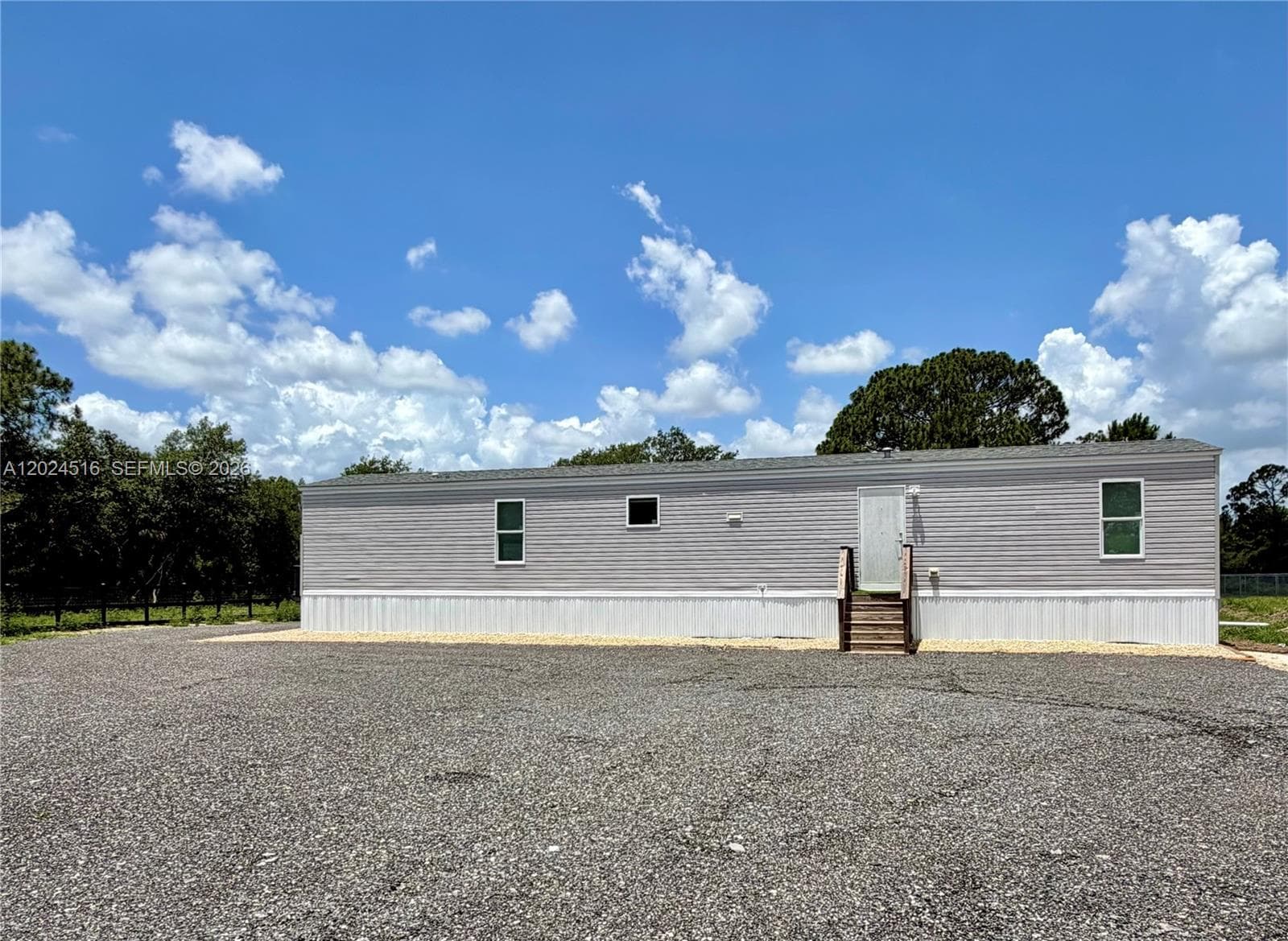 170 S Jinete St, Clewiston, FL 33440 — zdjęcie 3