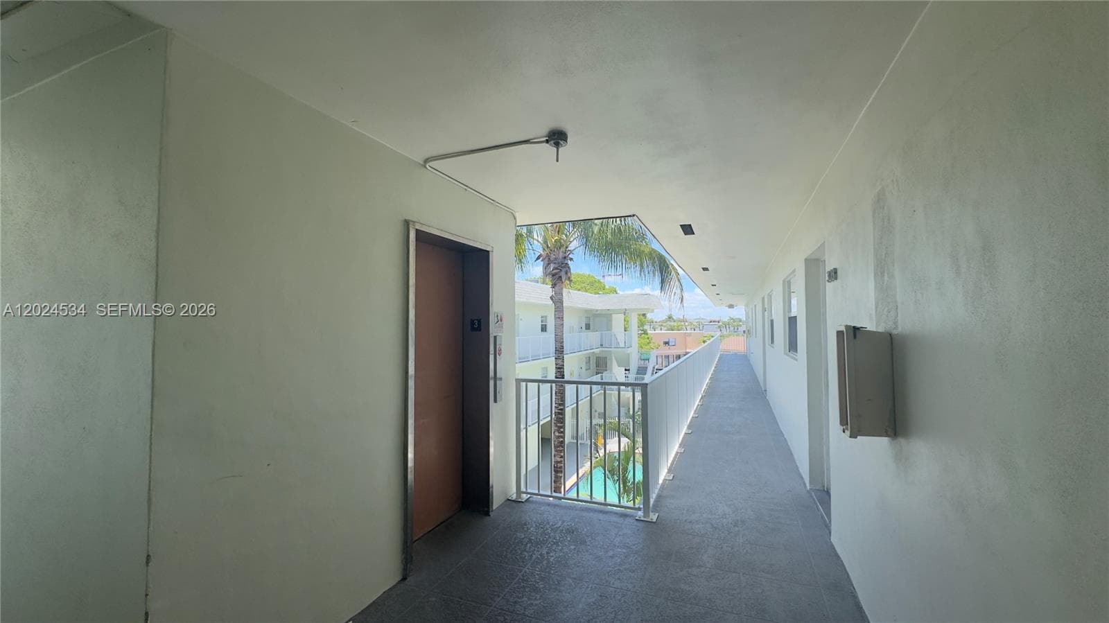 12890 NE 8th Ave # 302, North Miami, FL 33161 — zdjęcie 2