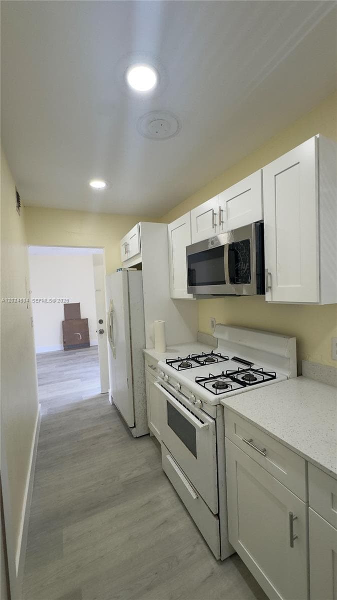 12890 NE 8th Ave # 302, North Miami, FL 33161 — zdjęcie 5