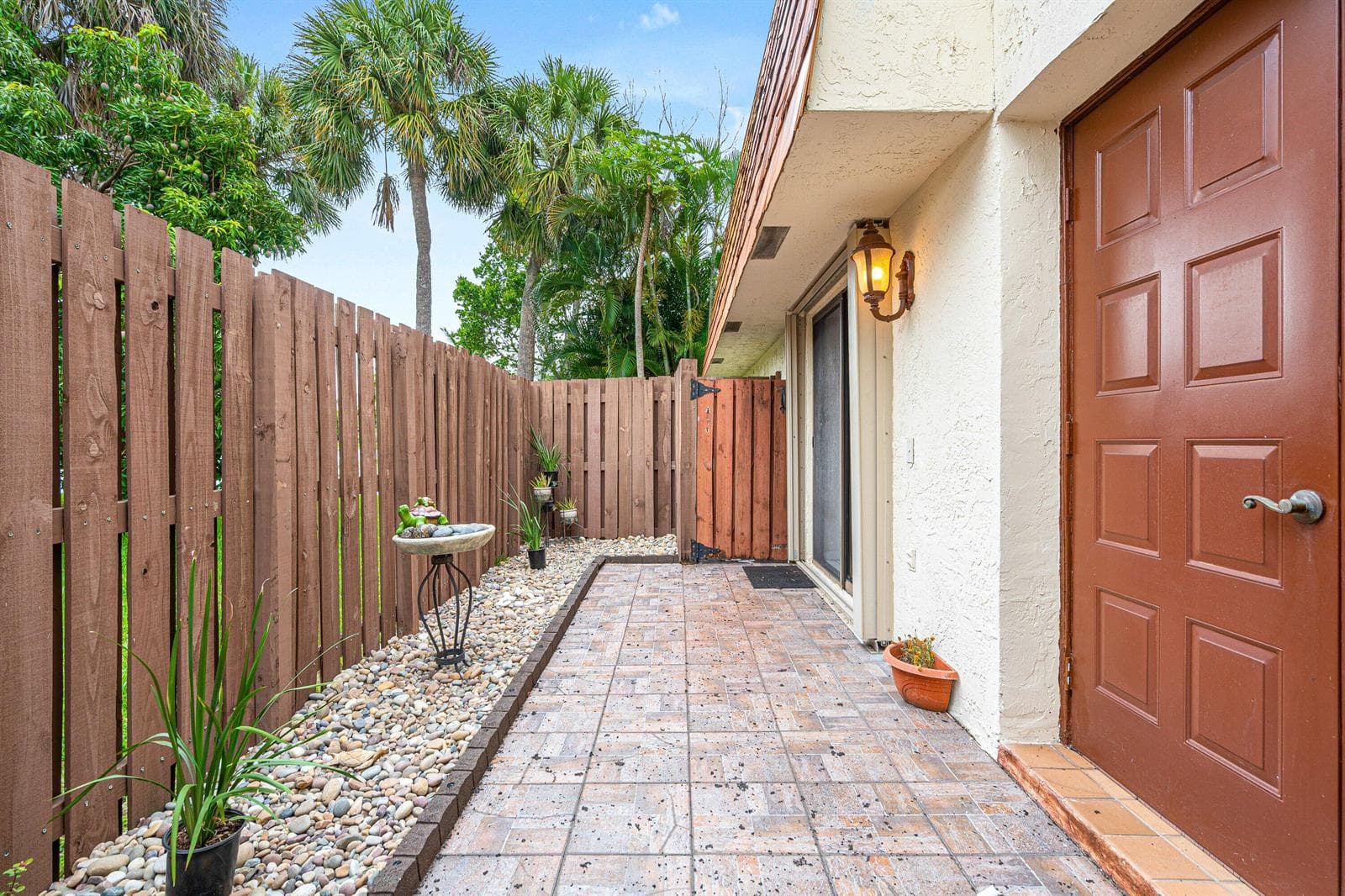 8321 S Coral Circle, North Lauderdale, FL 33068 — zdjęcie 4