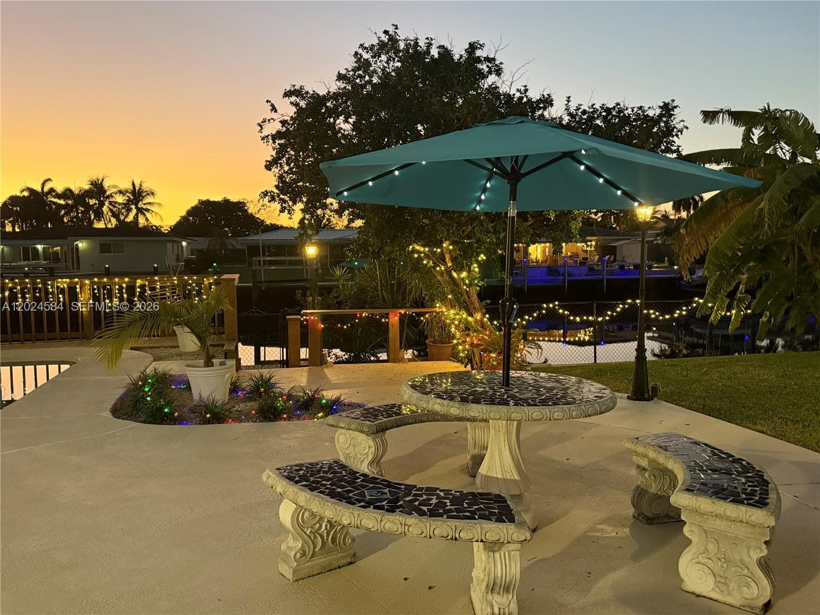 411 SE 6th Ave, Pompano Beach, FL 33060 — zdjęcie 2