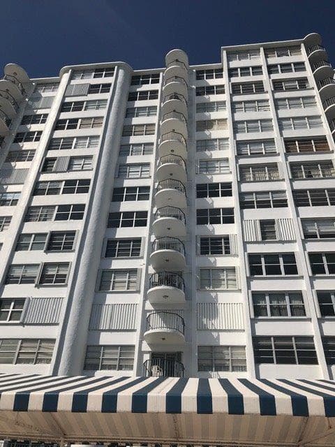 11930 N Bayshore Drive N # 706, North Miami, FL 33181 — zdjęcie 2