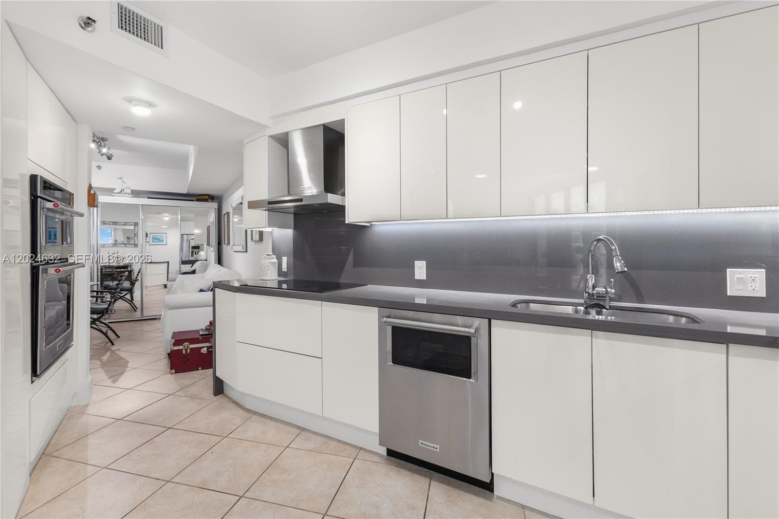 20281 E Country Club Dr # 510, Aventura, FL 33180 — zdjęcie 5