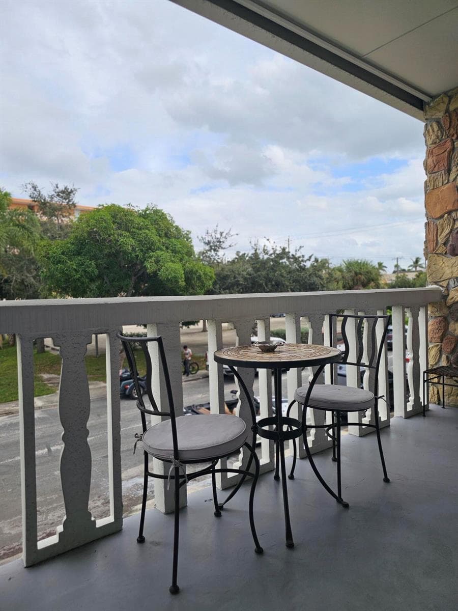 17 S Lakeside Drive # 4, FL 33460 — zdjęcie 3
