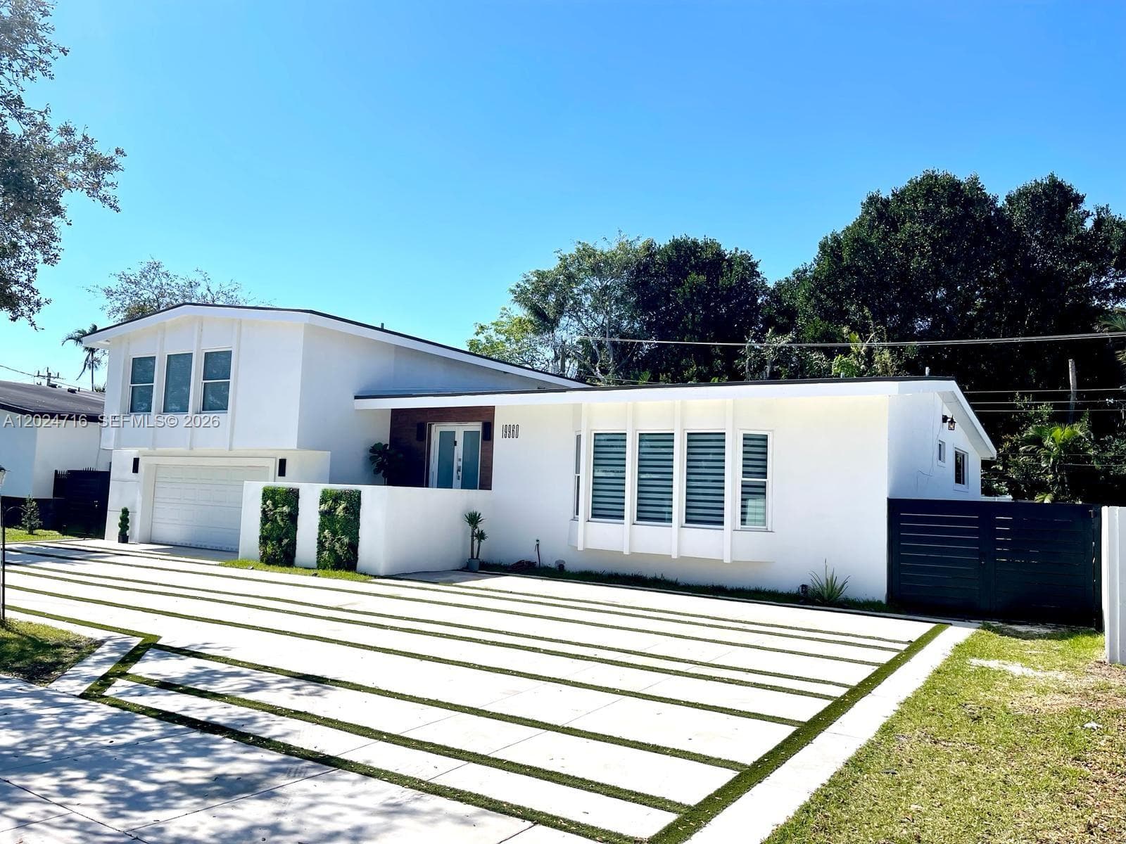 19960 Highland Lakes Blvd, Miami, FL 33179 — zdjęcie 3