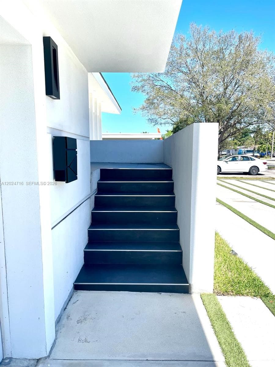 19960 Highland Lakes Blvd, Miami, FL 33179 — zdjęcie 5