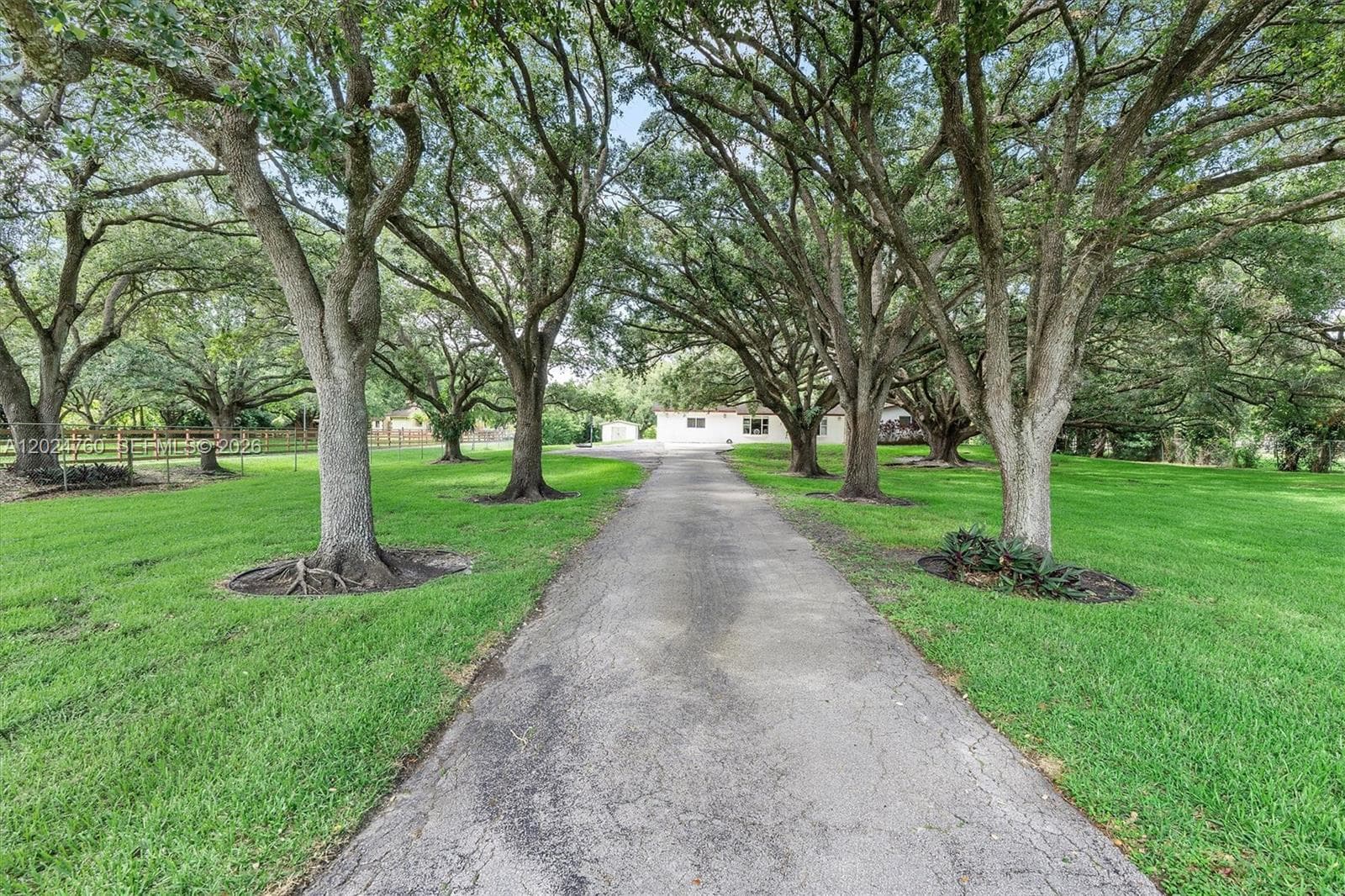 13821 Mustang Trl, Southwest Ranches, FL 33330 — zdjęcie 2