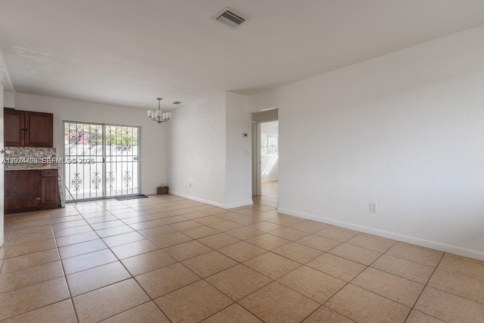 1301 NE 153rd St # 1301, North Miami Beach, FL 33162 — zdjęcie 3