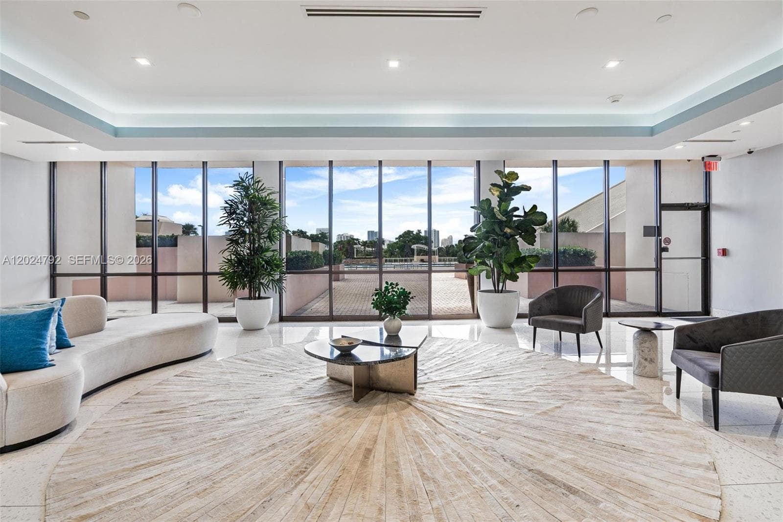 20301 W Country Club Dr # 825, Aventura, FL 33180 — zdjęcie 4