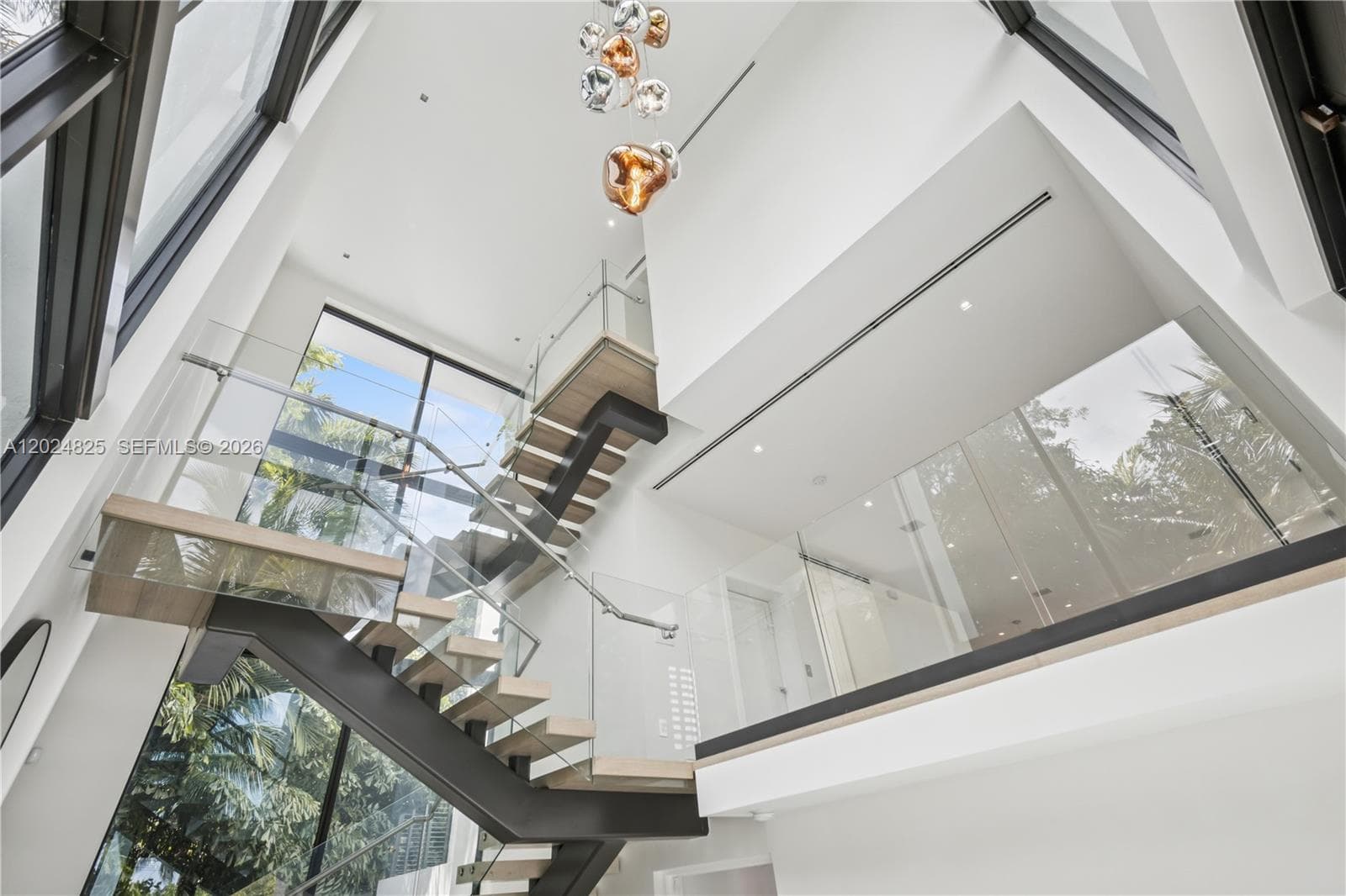 420 N Hibiscus Dr, Miami Beach, FL 33139 — zdjęcie 4