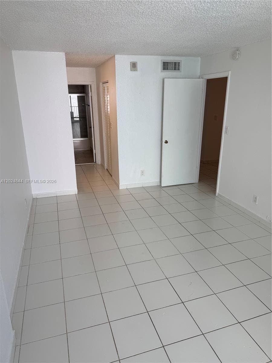 2903 N Miami Beach Blvd # 907, North Miami Beach, FL 33160 — zdjęcie 5