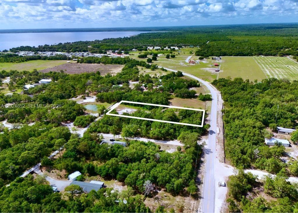3175 Walk In Water Rd, Lake Wales, FL 33898 — zdjęcie 2