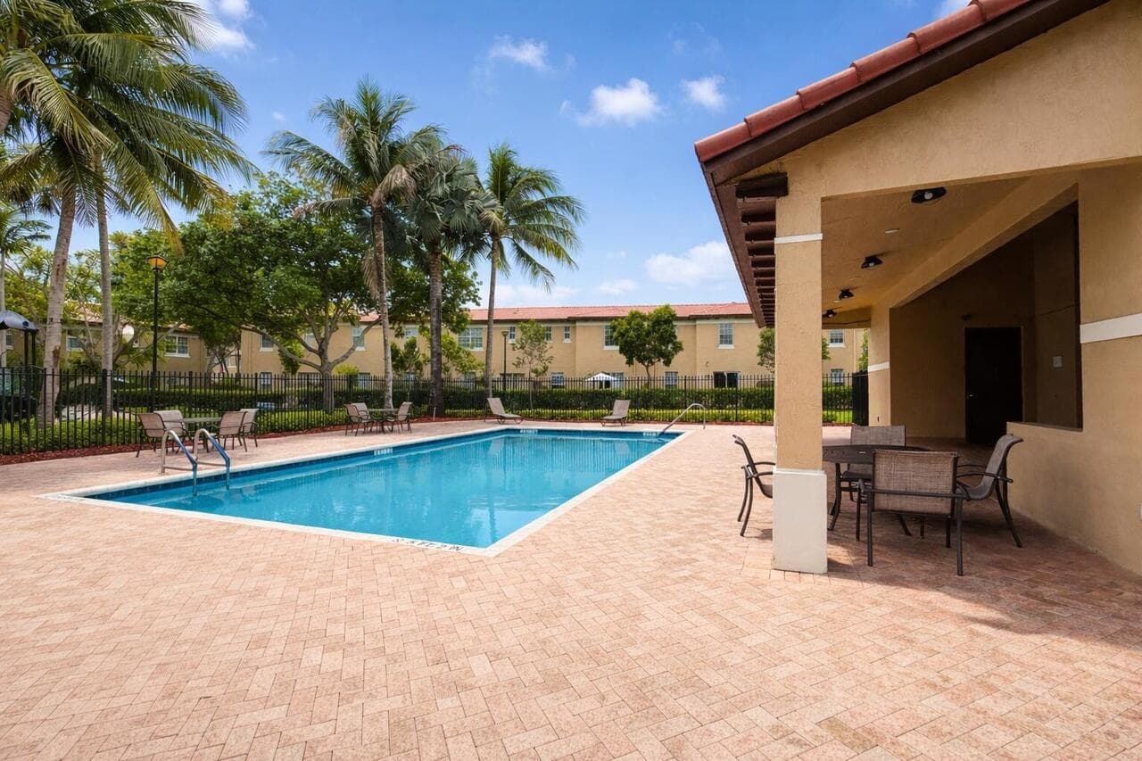 6898 Julia Gardens Drive, Coconut Creek, FL 33073 — zdjęcie 3