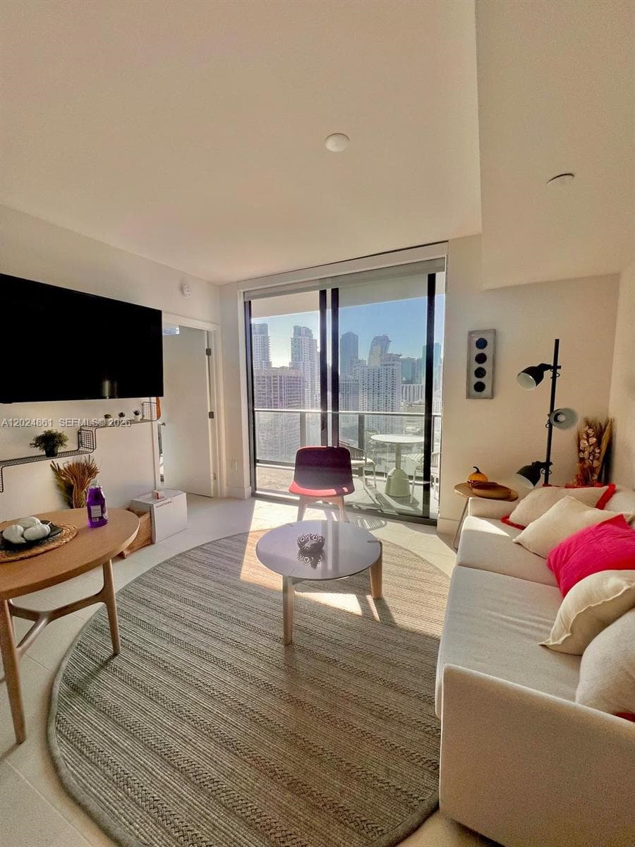 159 NE 6th St # 2508, Miami, FL 33132 — zdjęcie 4