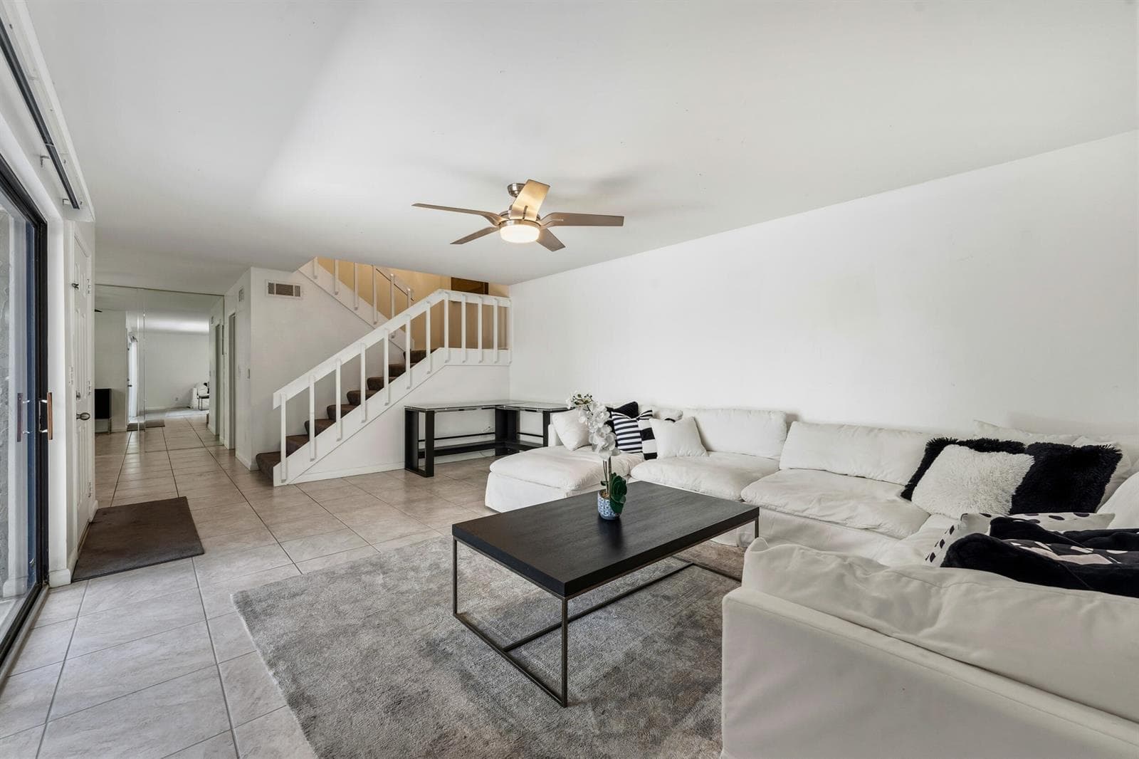 3852 Jefferson Street, Stuart, FL 34997 — zdjęcie 3