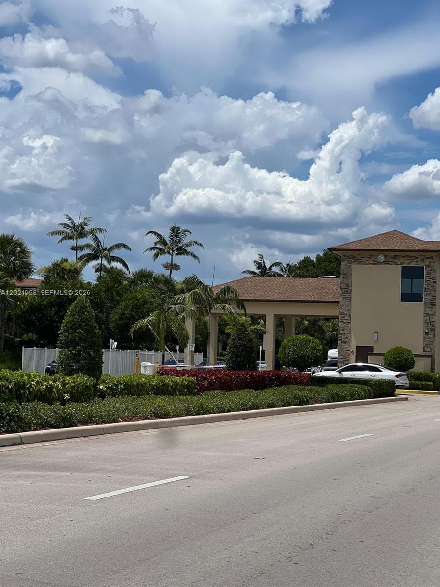 1400 SW 124th Ter # 109Q, Pembroke Pines, FL 33027 — zdjęcie 2