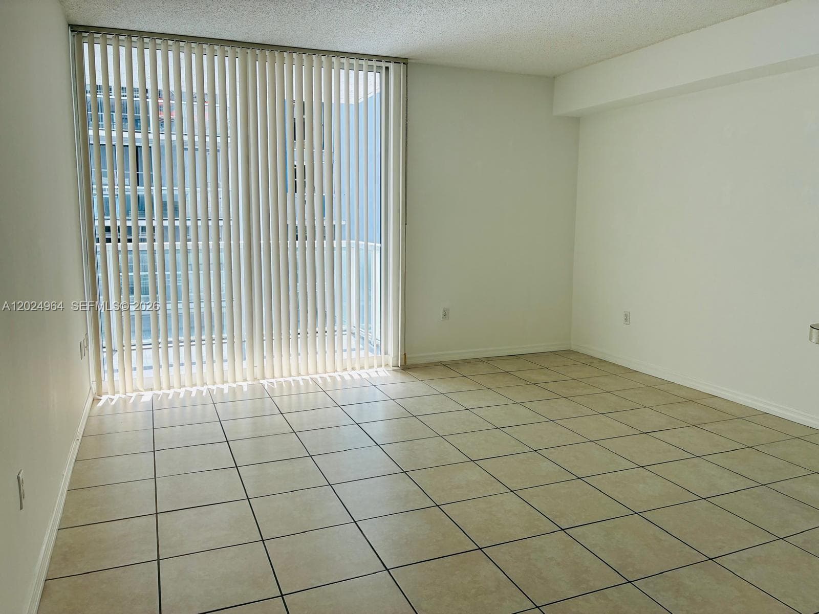 5085 NW 7th St # 909, Miami, FL 33126 — zdjęcie 5