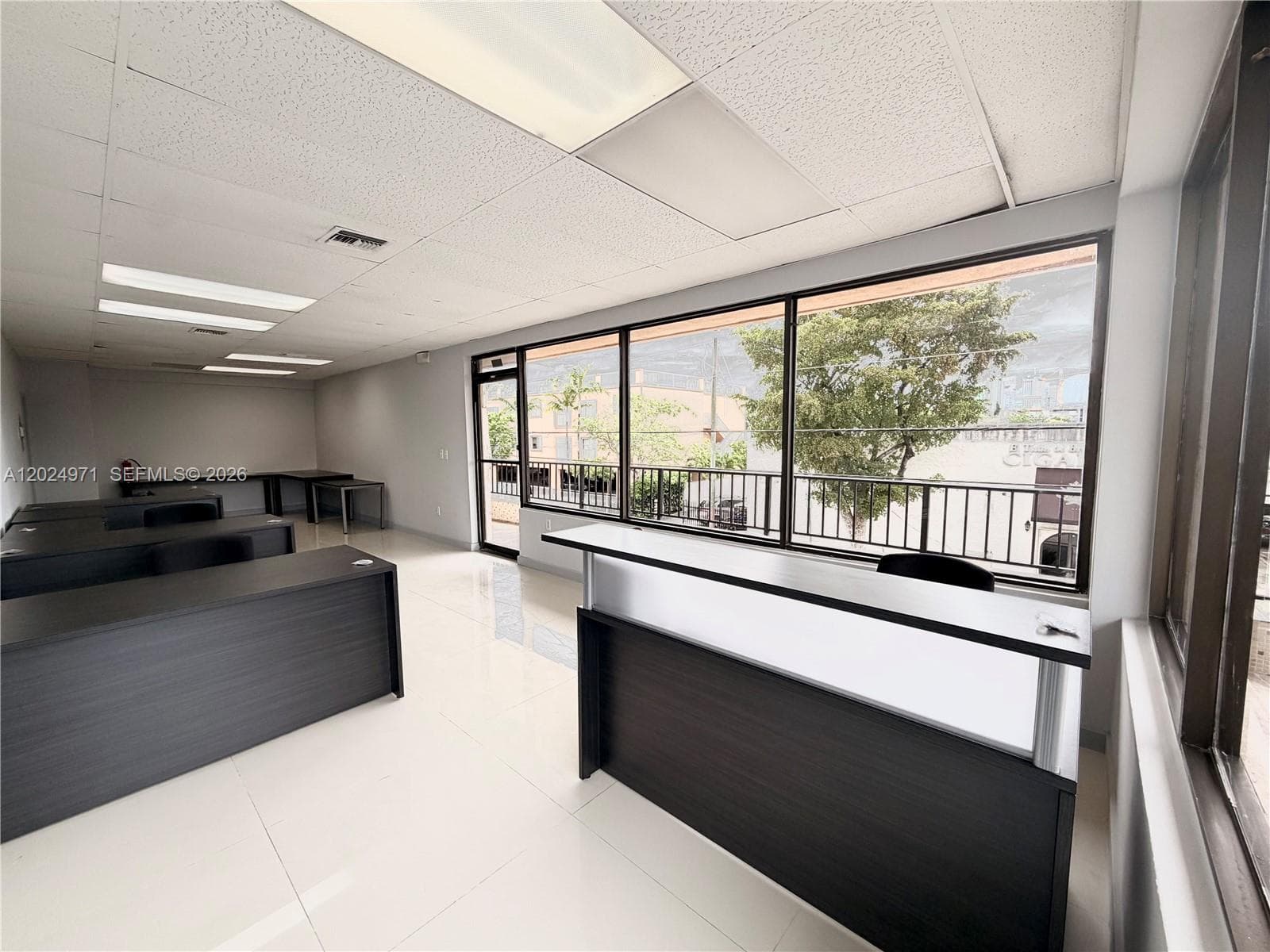 1101 SW 8th St # 203, Miami, FL 33130 — zdjęcie 4