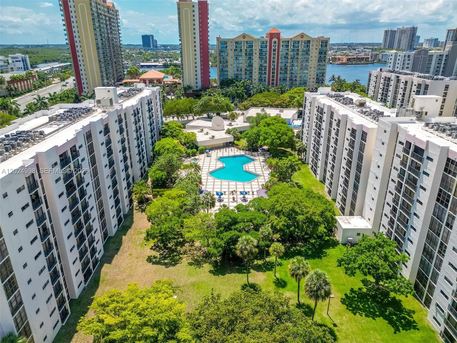17011 N Bay Rd # 417, Sunny Isles Beach, FL 33160 — zdjęcie 4