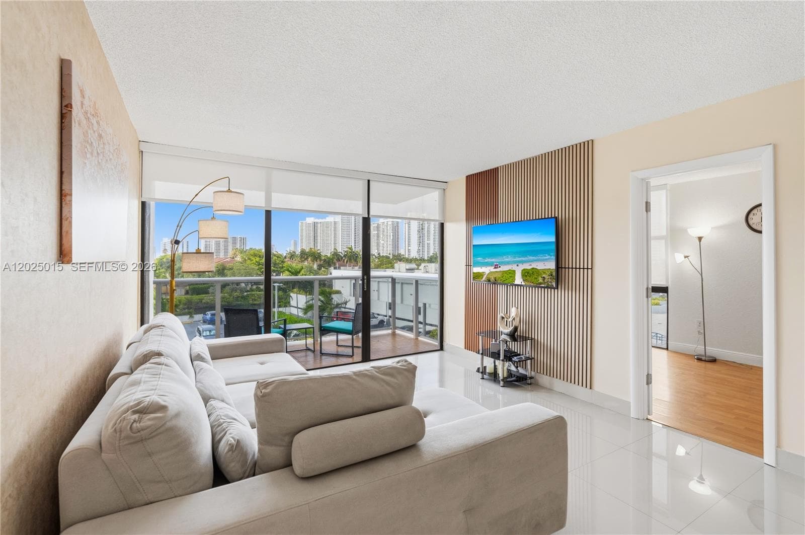 3625 N Country Club Dr # 402, Aventura, FL 33180 — zdjęcie 4