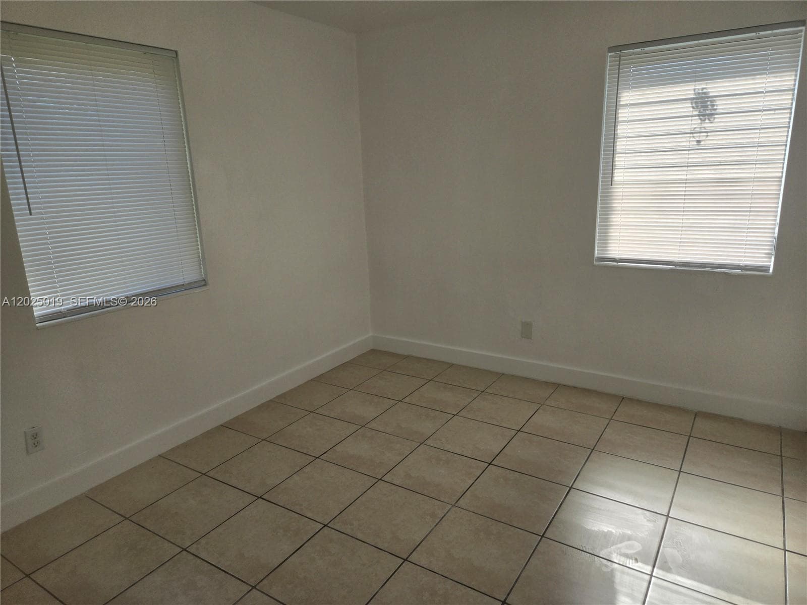 408 NW 8th St # 408, Hallandale Beach, FL 33009 — zdjęcie 4