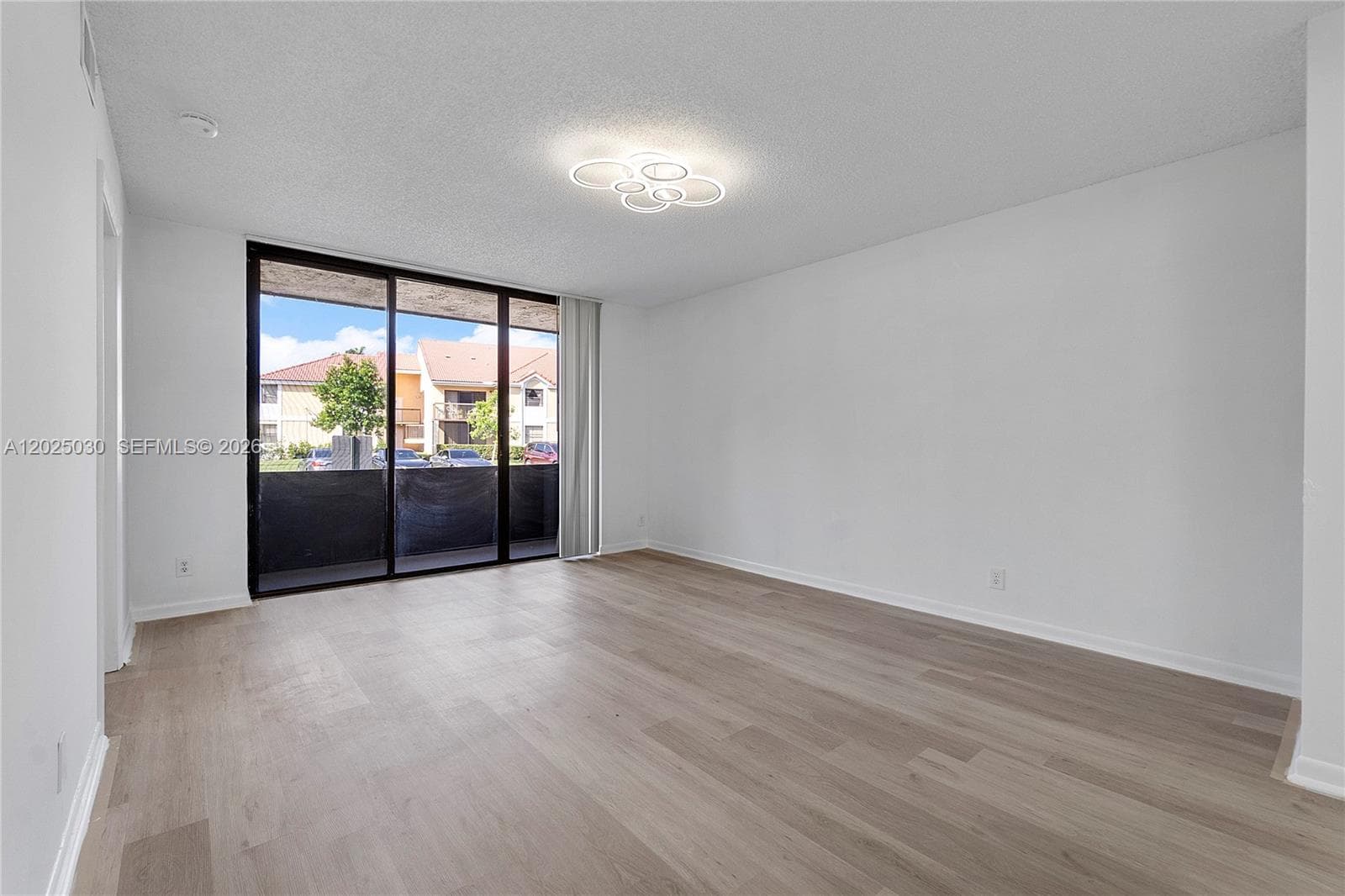 5661 Riverside Dr # 103B7, Coral Springs, FL 33067 — zdjęcie 3