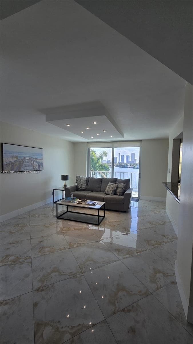 16558 NE 26th Ave # 5D, North Miami Beach, FL 33160 — zdjęcie 4