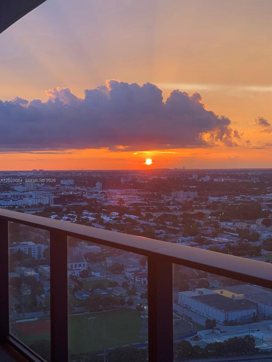 1600 NE 1 AVE # 3519, Miami, FL 33132 — zdjęcie 2