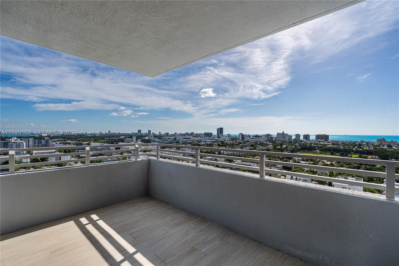 1330 West Ave # 2107, Miami Beach, FL 33139 — zdjęcie 2