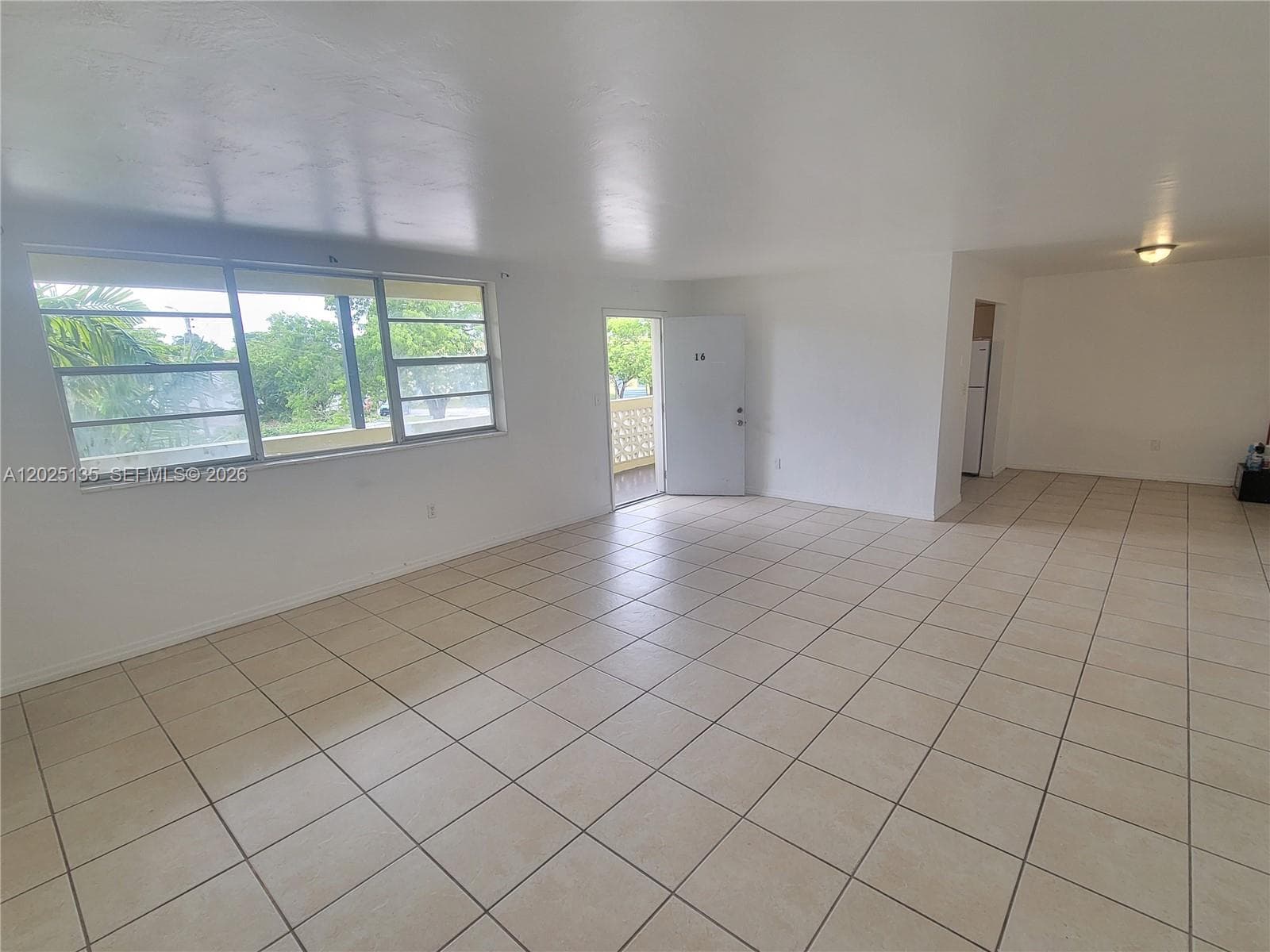 11960 NE 19th Dr # 16, North Miami, FL 33181 — zdjęcie 3