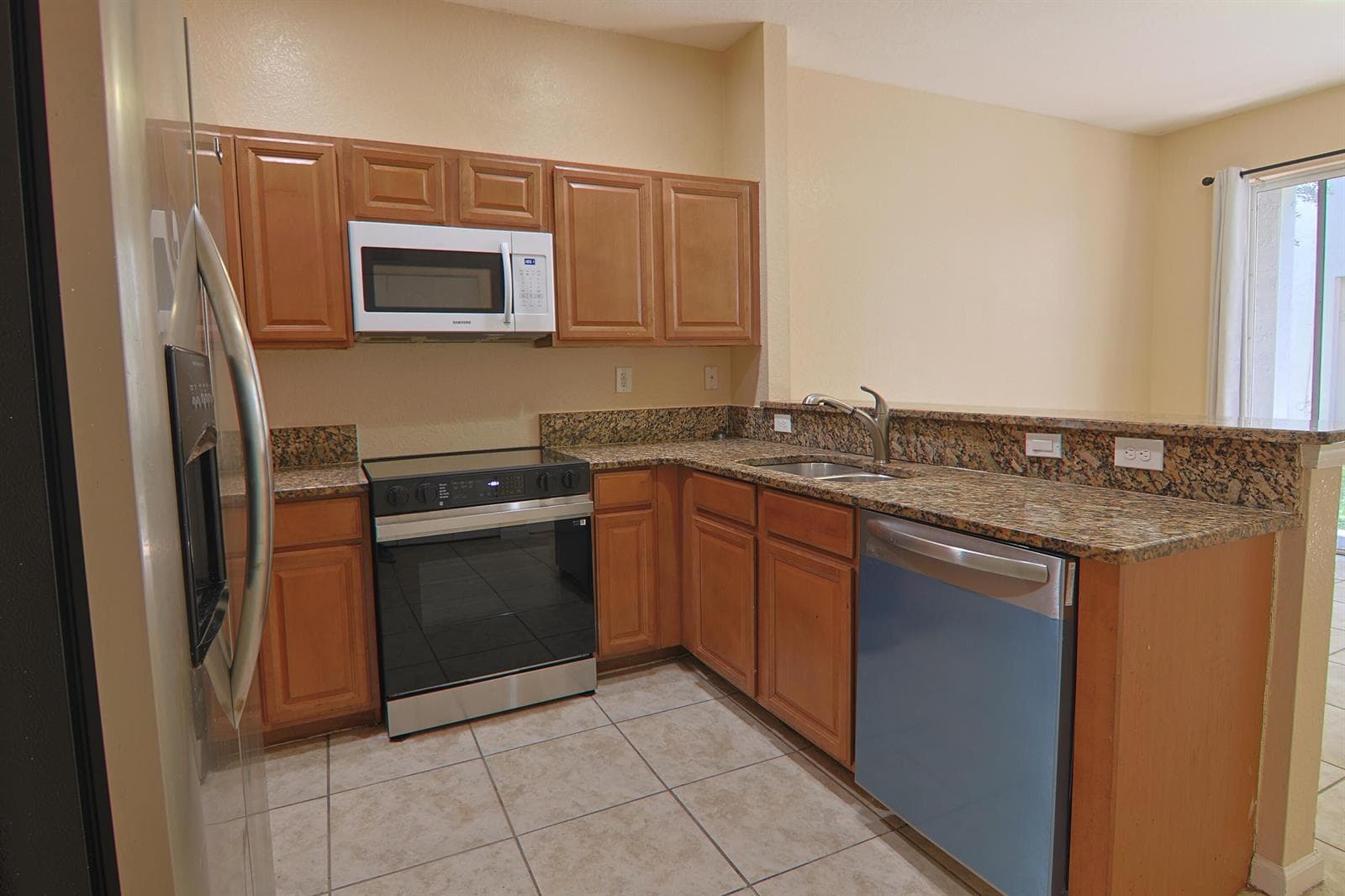 21211 NW 14th Place # 3-27, Miami Gardens, FL 33169 — zdjęcie 2