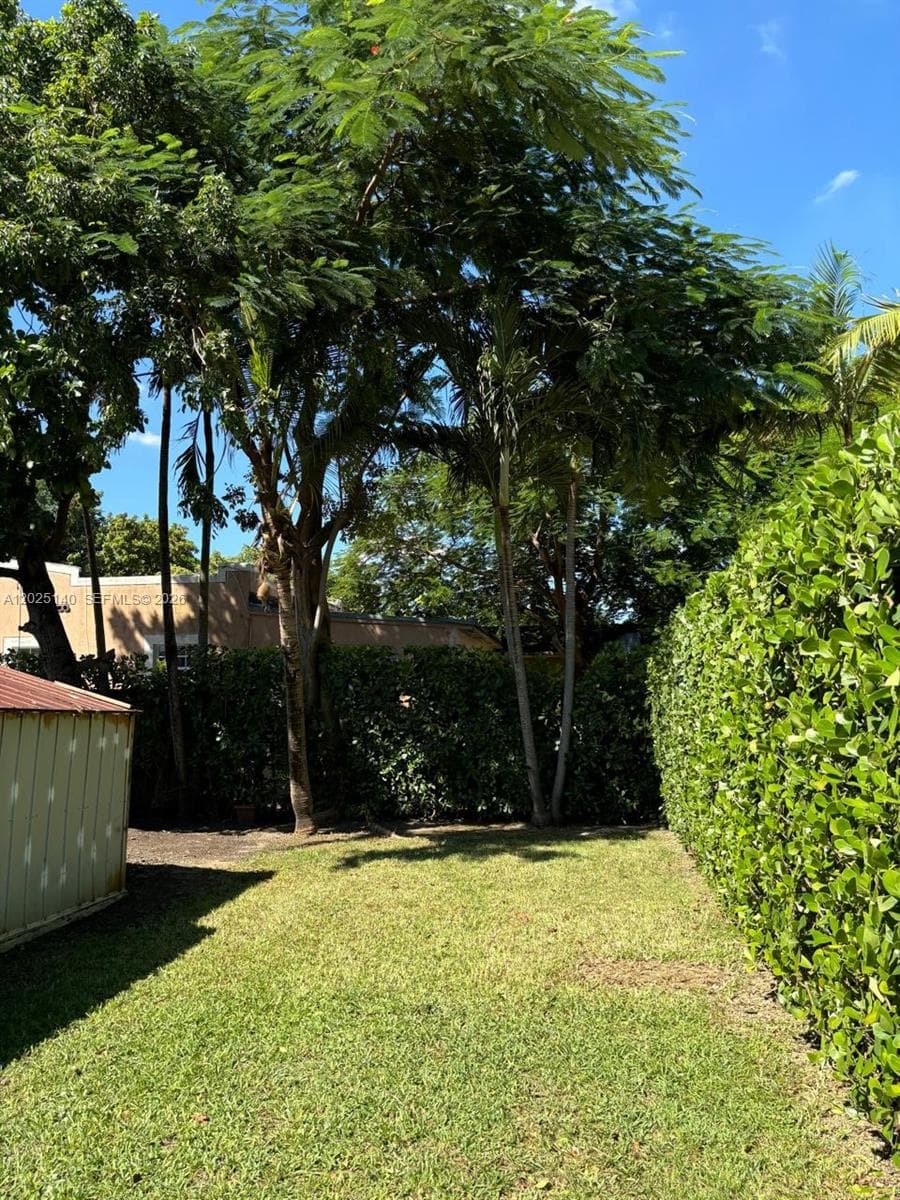 2359 NW 32nd St, Miami, FL 33142 — zdjęcie 5