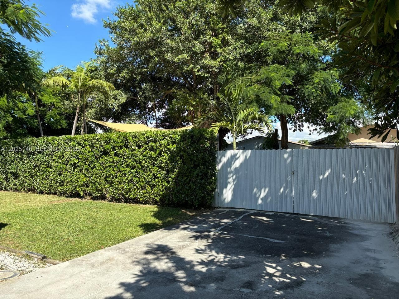 2359 NW 32nd St, Miami, FL 33142 — zdjęcie 4